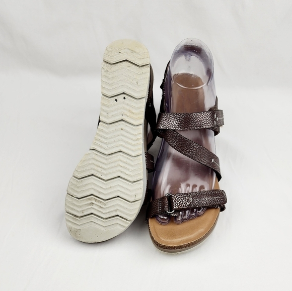 Crown Vintage Taka Gun metal grey Wedge Sandals - Picture 8 of 13